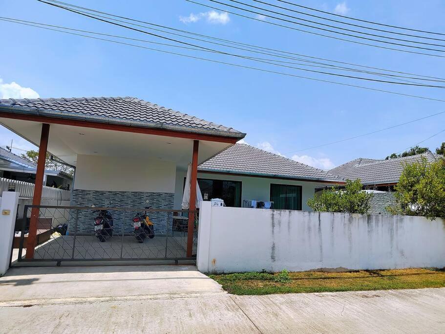 E Villa , Private Pool Villa For Your Family ホアヒン郡 エクステリア 写真