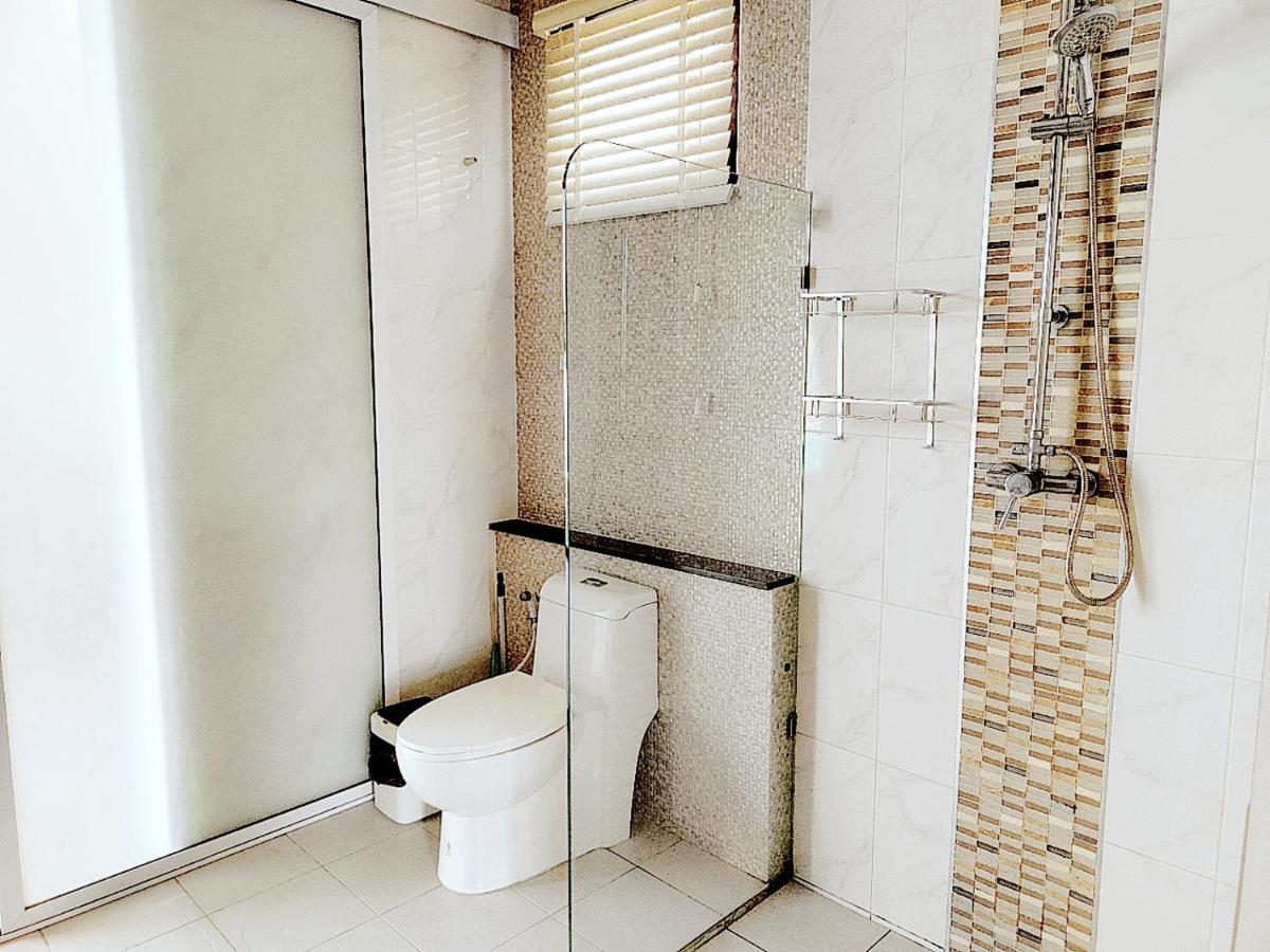 E Villa , Private Pool Villa For Your Family ホアヒン郡 エクステリア 写真